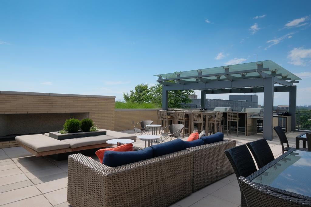 Global Luxury Suites In Downtown Bethesda Esterno foto