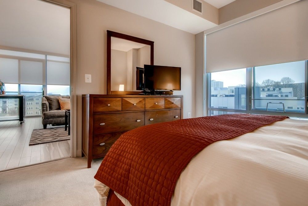Global Luxury Suites In Downtown Bethesda Esterno foto