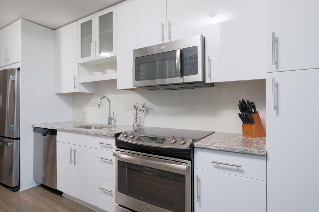 Global Luxury Suites In Downtown Bethesda Esterno foto