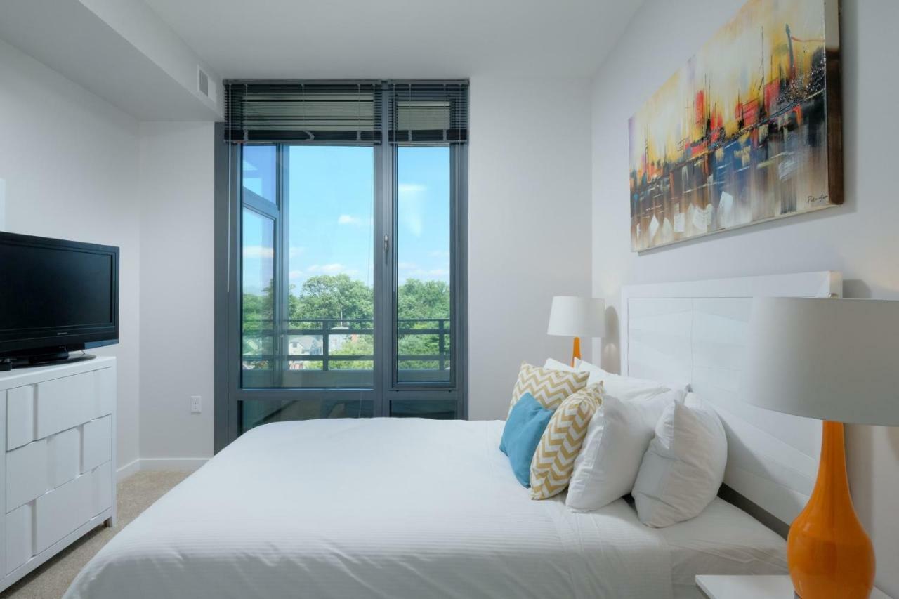 Global Luxury Suites In Downtown Bethesda Esterno foto