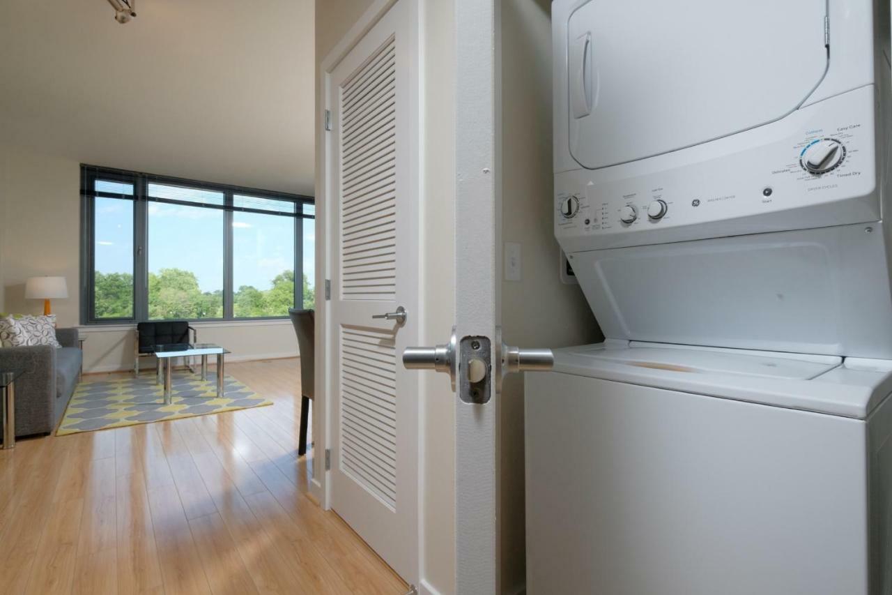 Global Luxury Suites In Downtown Bethesda Esterno foto